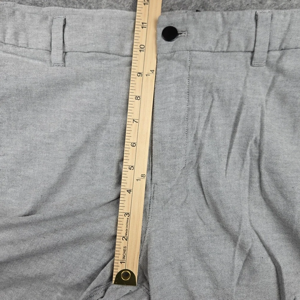 Lululemon Commission Shorts Mens Size 36 Gray 11 Inch Inseam LM7AAMSE Athleisure